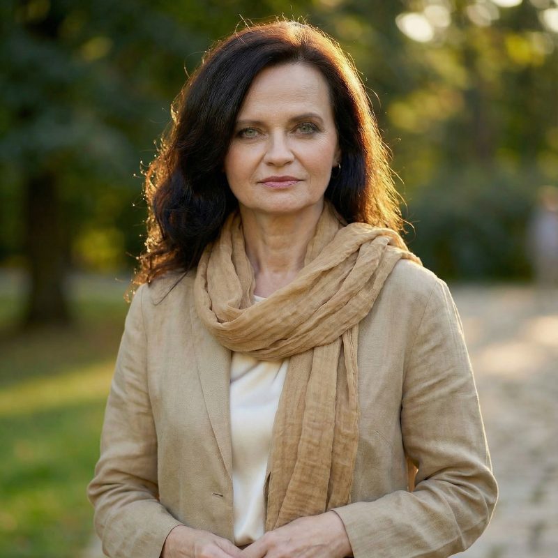 Retreat Selbstheilungskräfte stärken, Jetzt zum Online-Kurs 'Knochenstark & Schlanker Bauch' auf Serumoleum anmelden", Dr. Ruth Mischnick, Bauchfett, Osteoporose