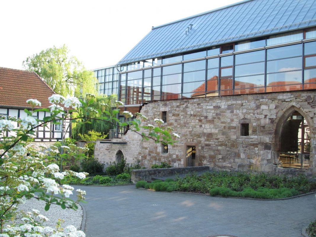 Dr. Ruth Mischnick, serumoleum, www.serumoleum.com, retreat, osteoporose, Kloster Volkenroda, Achtsamkeit, Knochenmineralchte, Knochenmasse,