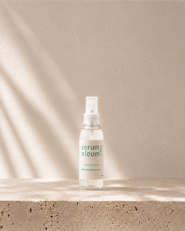serum oleum pause, Produktfoto, Dr. Mischnick, well-aging in der Menopause, serum Oleum fischer Tau.kühlendes Spray