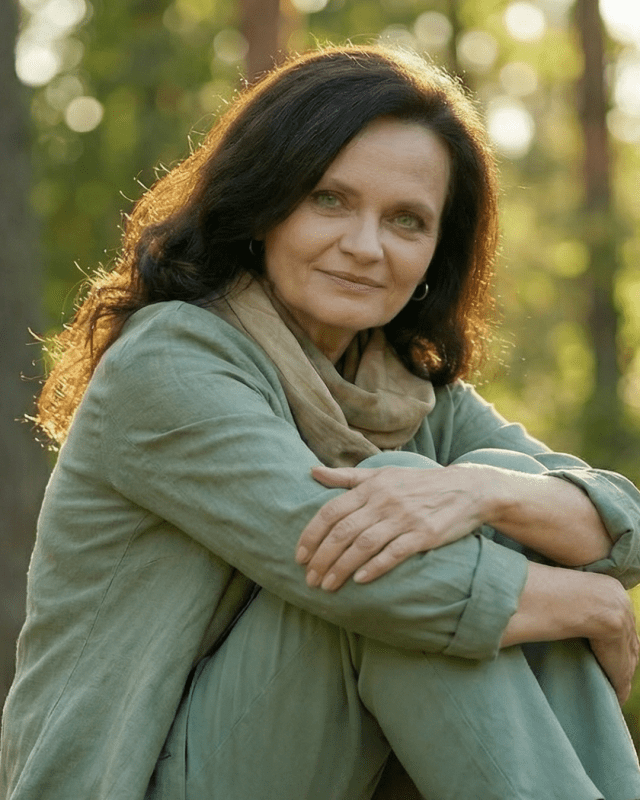 Dr. Ruth Mischnick, die innere heilerin, Der Weg zu Klarheit und Ruhe Ein gemeinsamer Workshop zur Sommersonnenwende Zwei Tage in Köln, um innezuhalten, dich neu auszurichten und deine innere Heilkraft bewusst zu stärken.