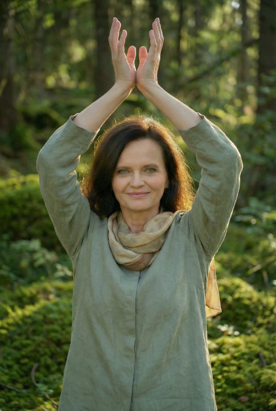 Dr. Ruth Mischnick, die innere heilerin, Der Weg zu Klarheit und Ruhe Ein gemeinsamer Workshop zur Sommersonnenwende Zwei Tage in Köln, um innezuhalten, dich neu auszurichten und deine innere Heilkraft bewusst zu stärken.